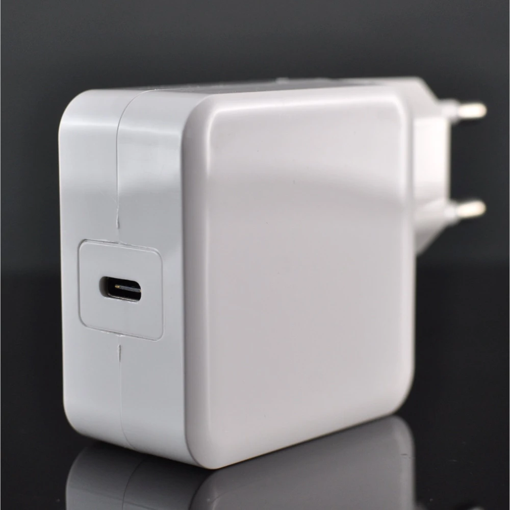 Vista lateral del cargador USB-C 29W compatible MacBook
