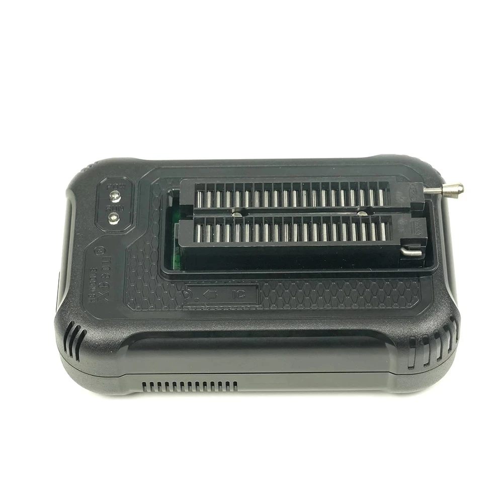 Detalle del puerto USB del programador XGecu T48
